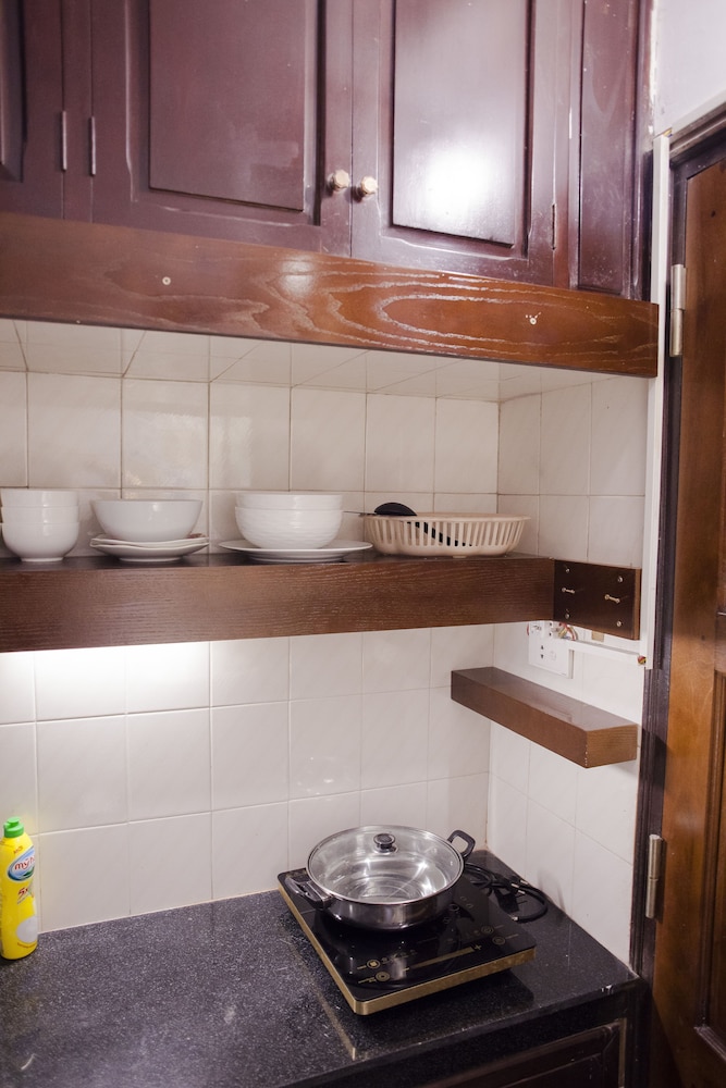 NQ Vintage House