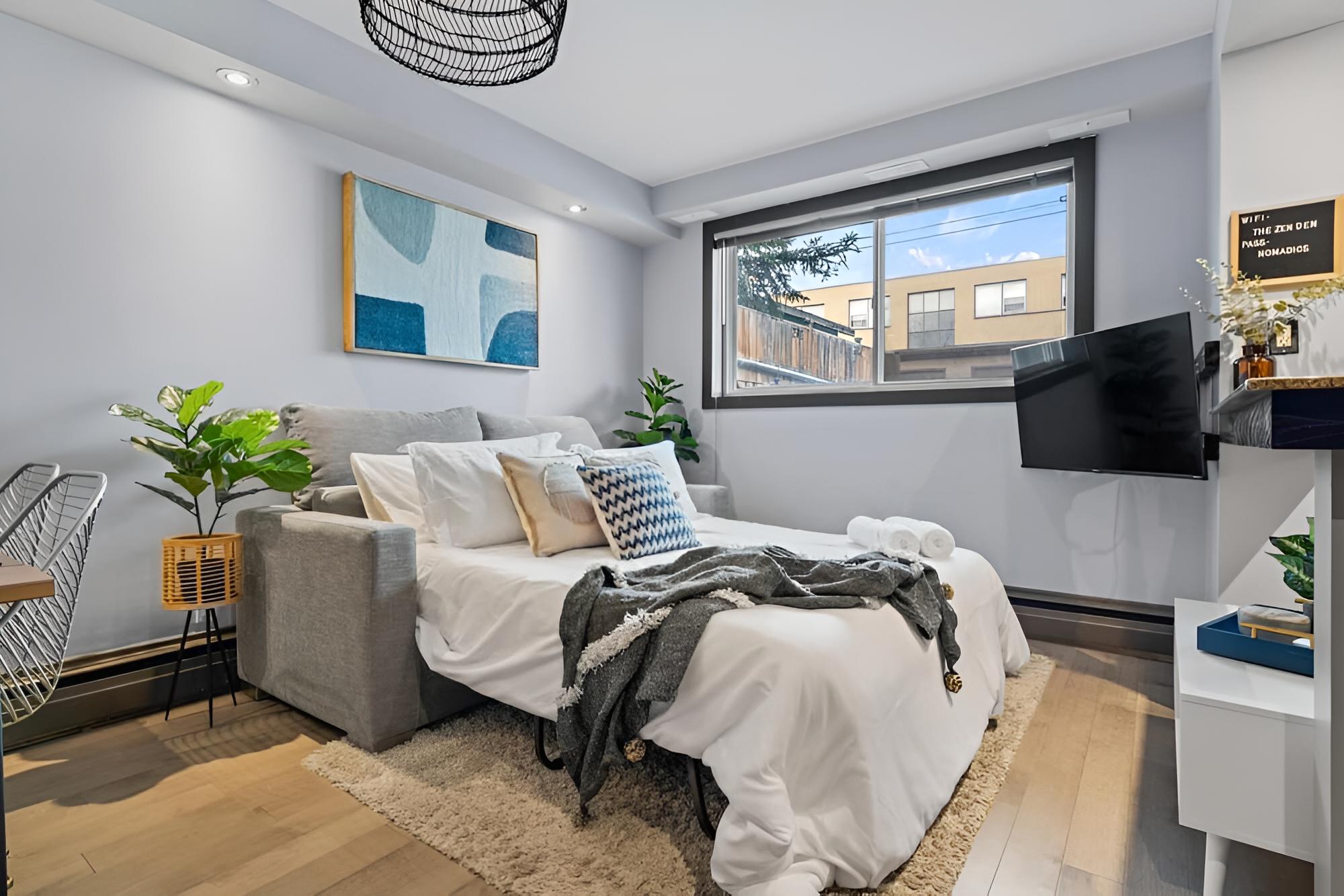 Zen Den l No Service Fees l King Bed l DT Sunalta