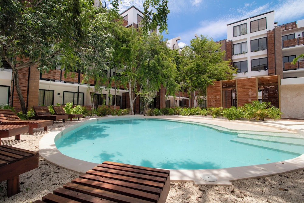 Apt with Private Rooftop Tulum 2 BR
