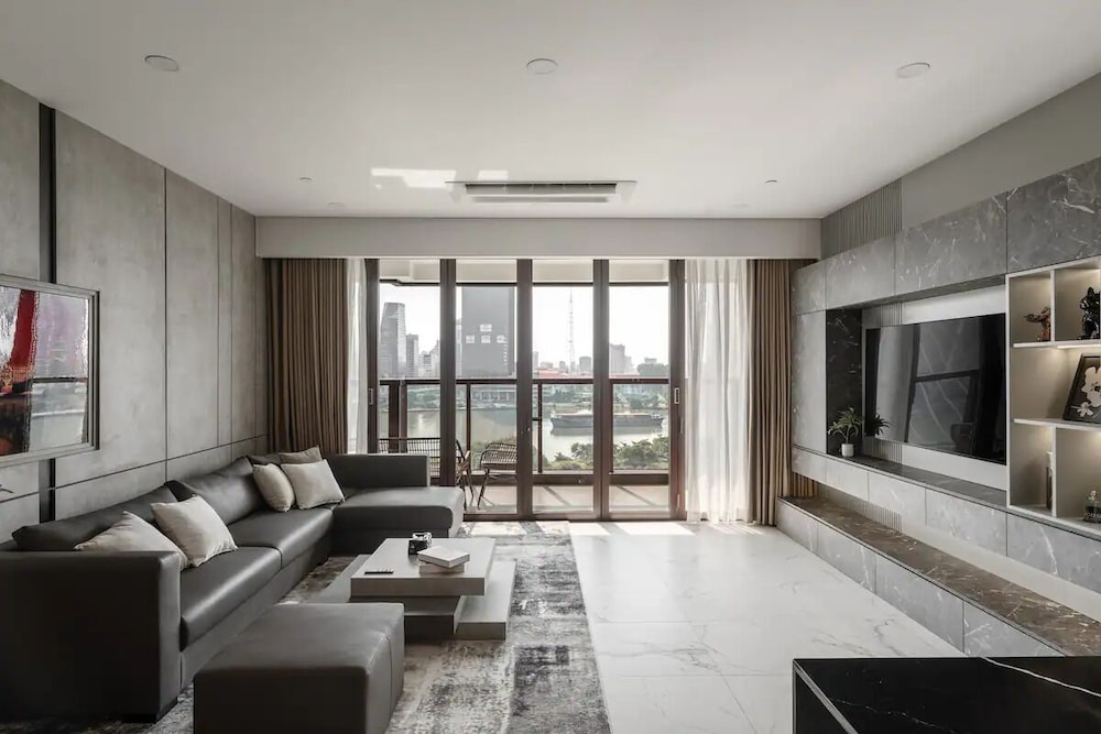 The Metropole - Horizon View Riverside