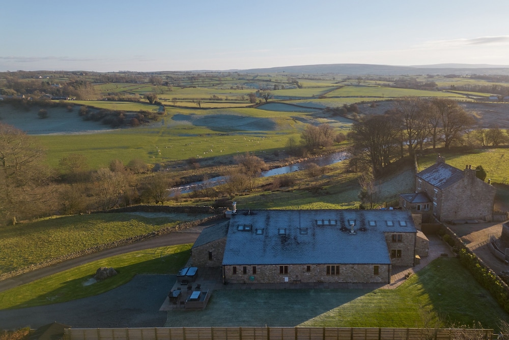 Coppa Hill Barn