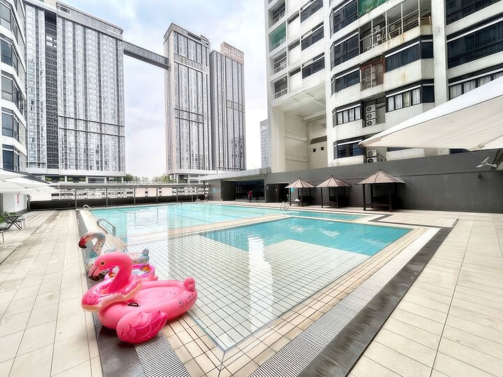 Fahrenheit 88 Pavilion Complex Apartments