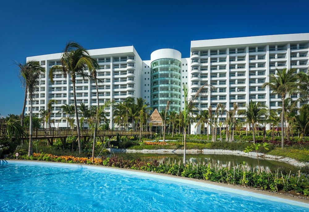 Grand Ocean Breeze Acapulco