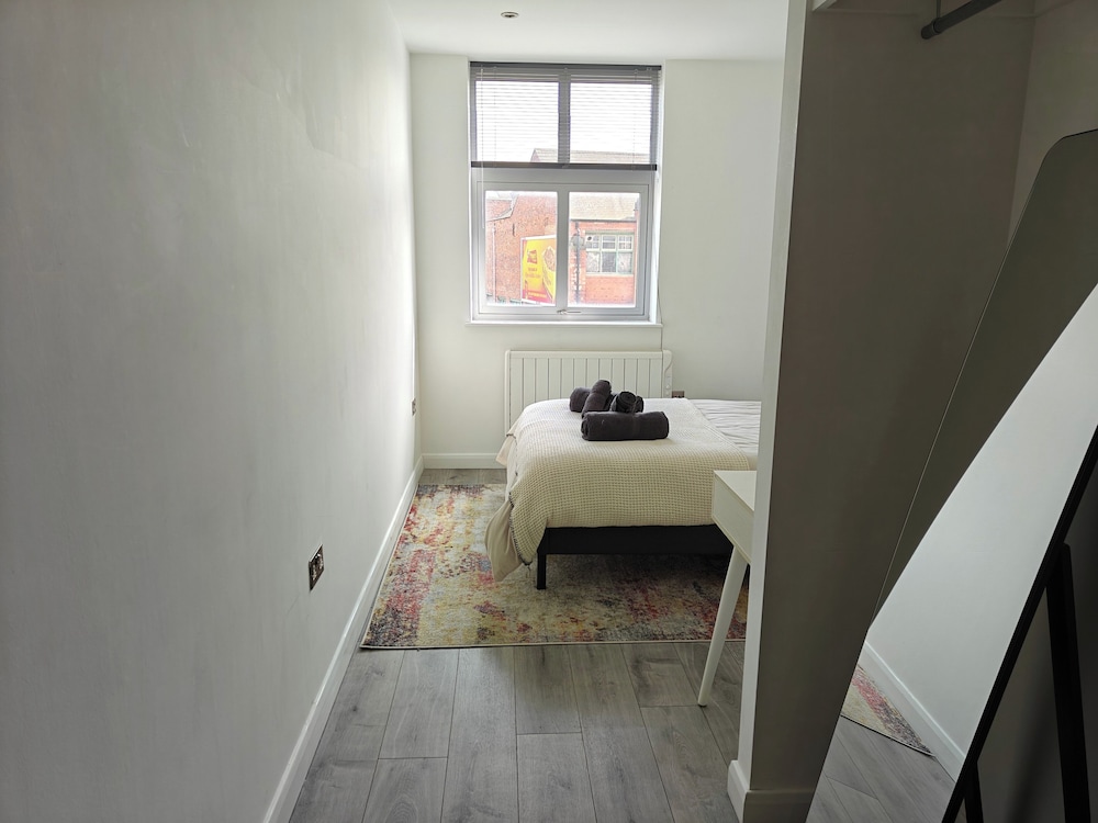 Modern 1Br Sleeps3 - City Centre Location