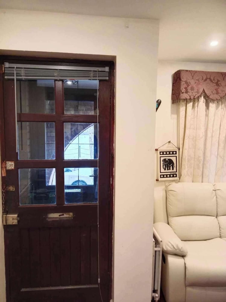 London - Waterfront House - Stay8 - Parking - Yard