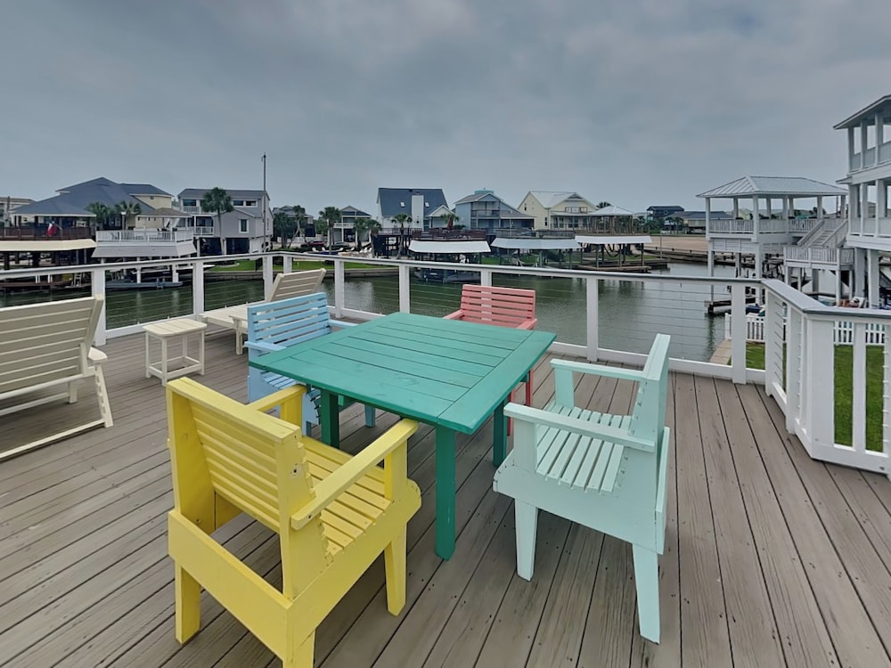 Down By the Bay by Ryson Vacation Rentals