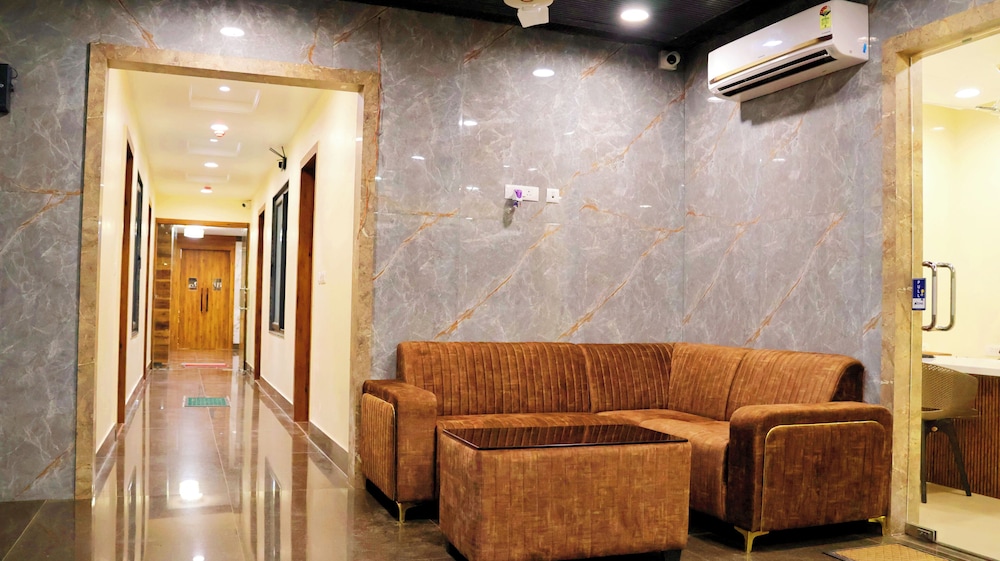 Hotel Tulsi Grand Inn