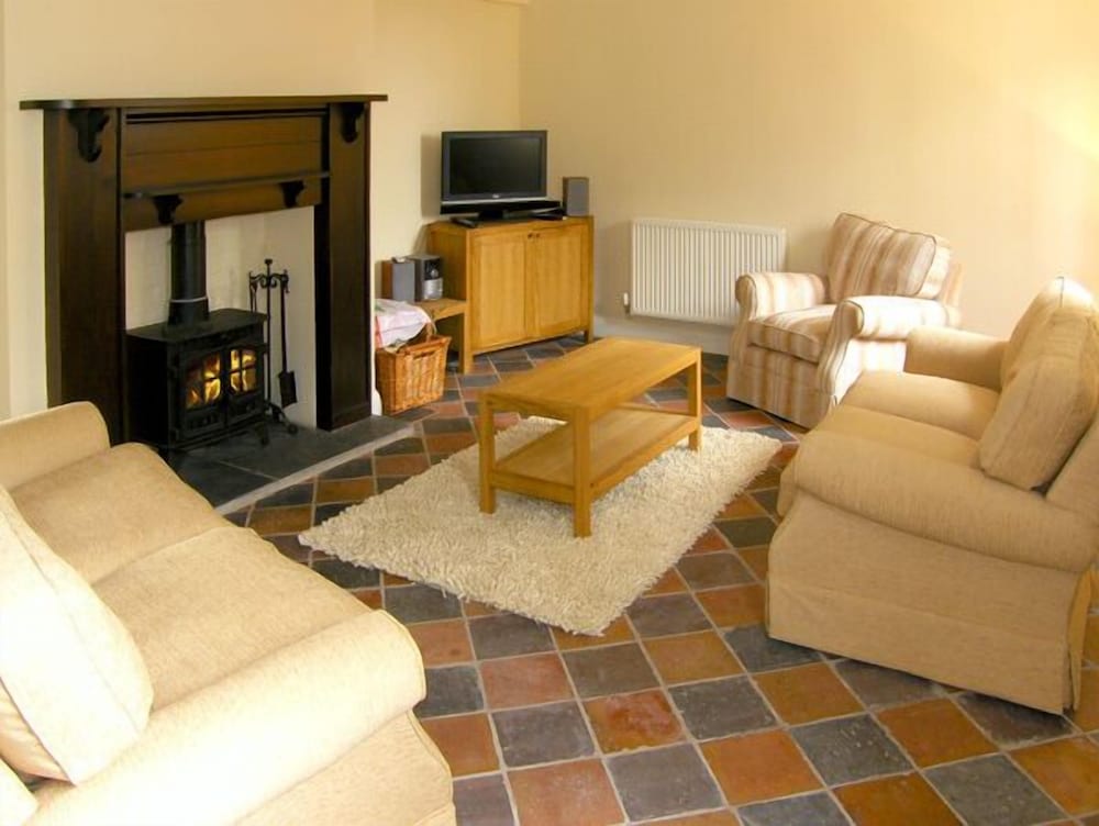 Dairy Apartment 2