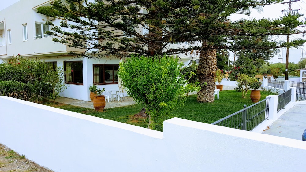 Hotel Mastorakis Hotel And Studios - Image 1