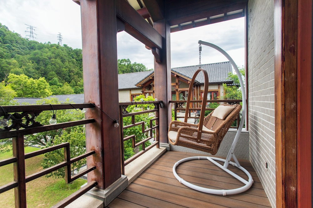 Jingdezhen Homestay Outside the Window