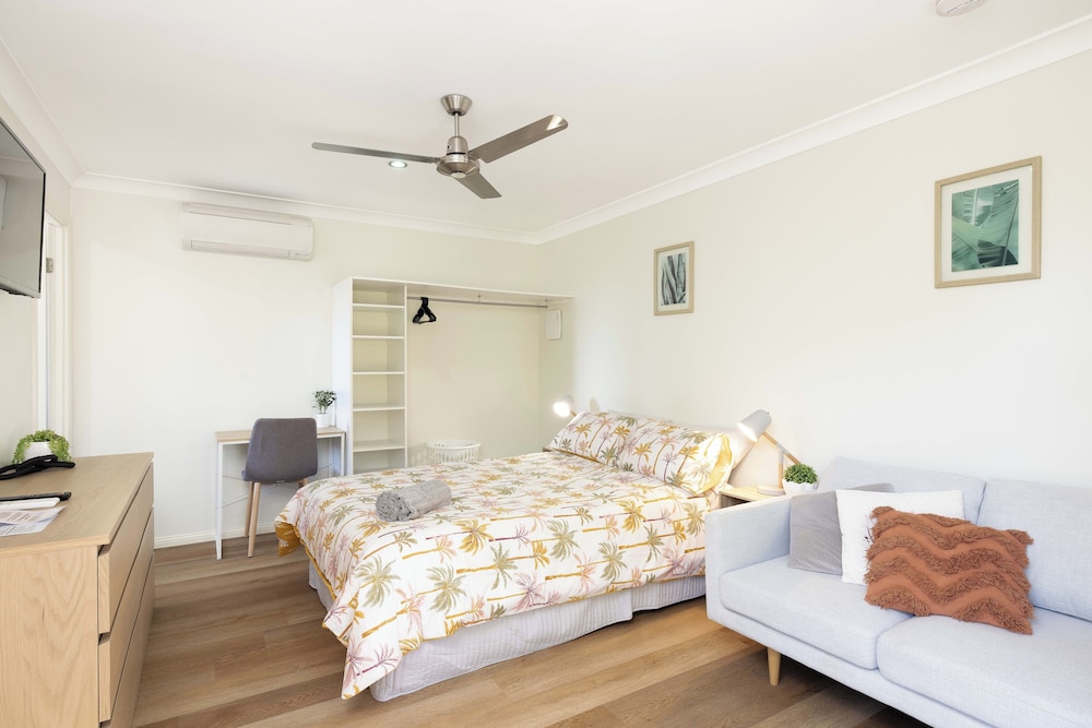 Smart Suites Self Check-in Apartments - 144 Dixon