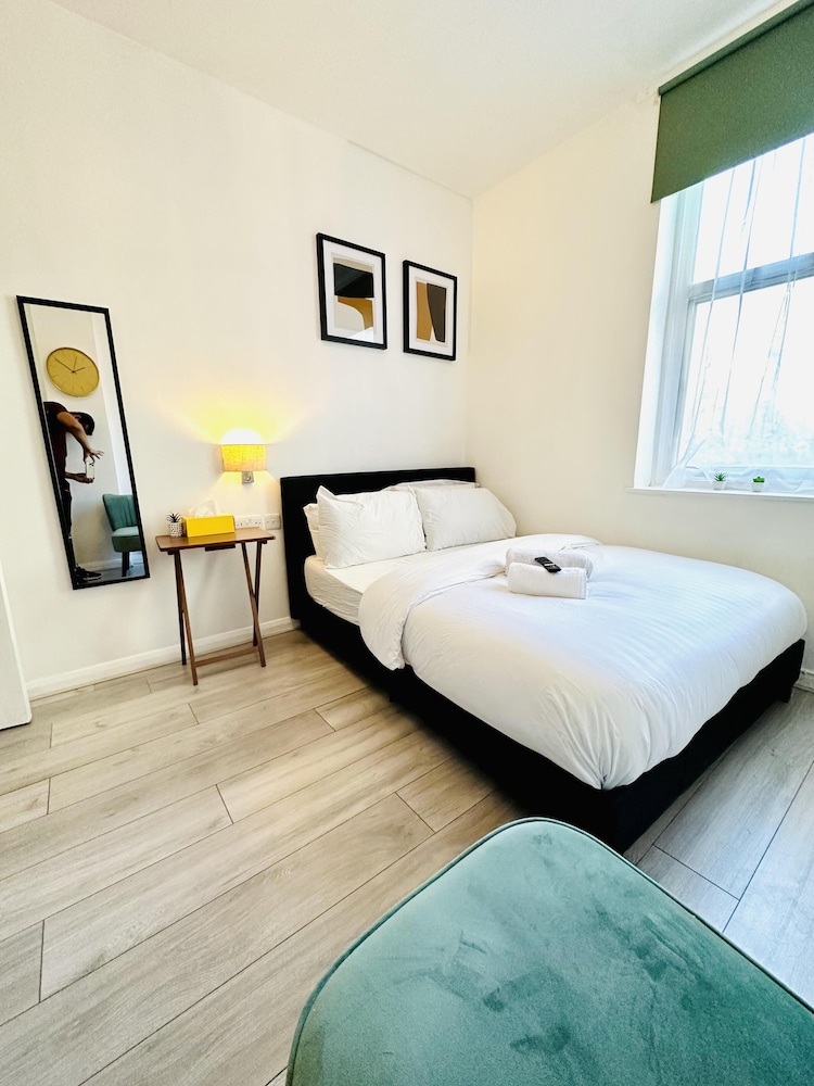 Immaculate 1-bed Studio in London
