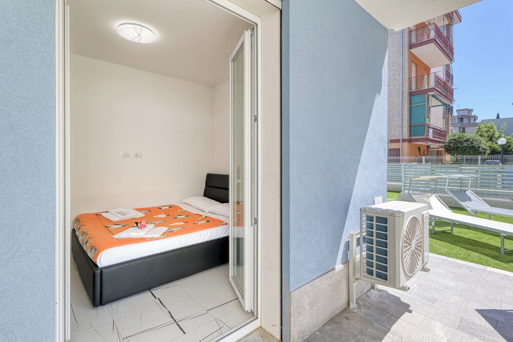 Marina Resort - Pool And Parking LUX
