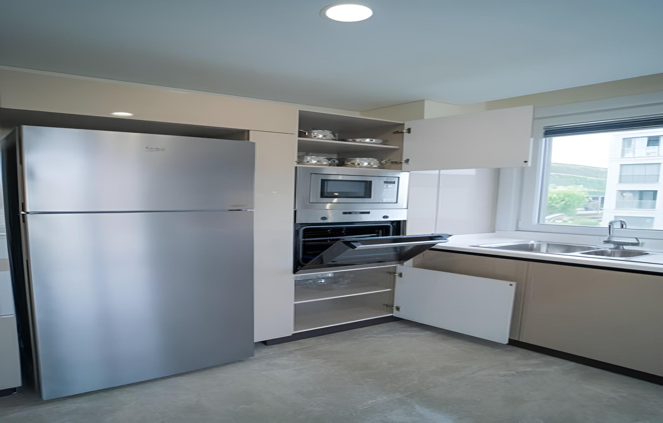 3 B Luxury Apt Near Arena Park AVM