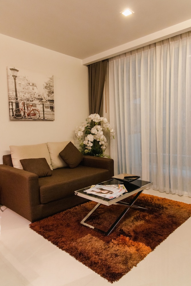 Beverly 33 Suites by PROMPT HOLIDAY HOME