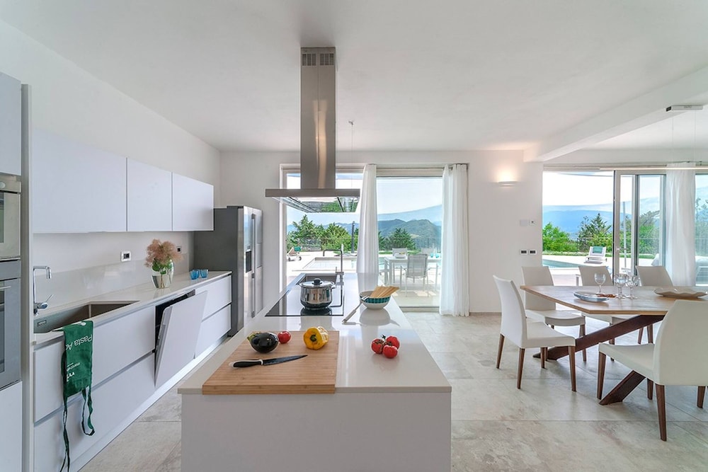 Villa Montefalcone 8 by Marche Holiday Villas