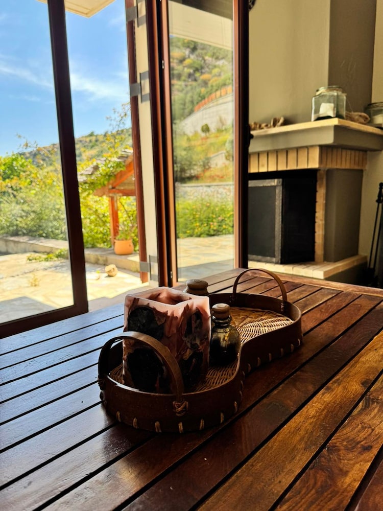 Villa Apanemia Tsakaioi