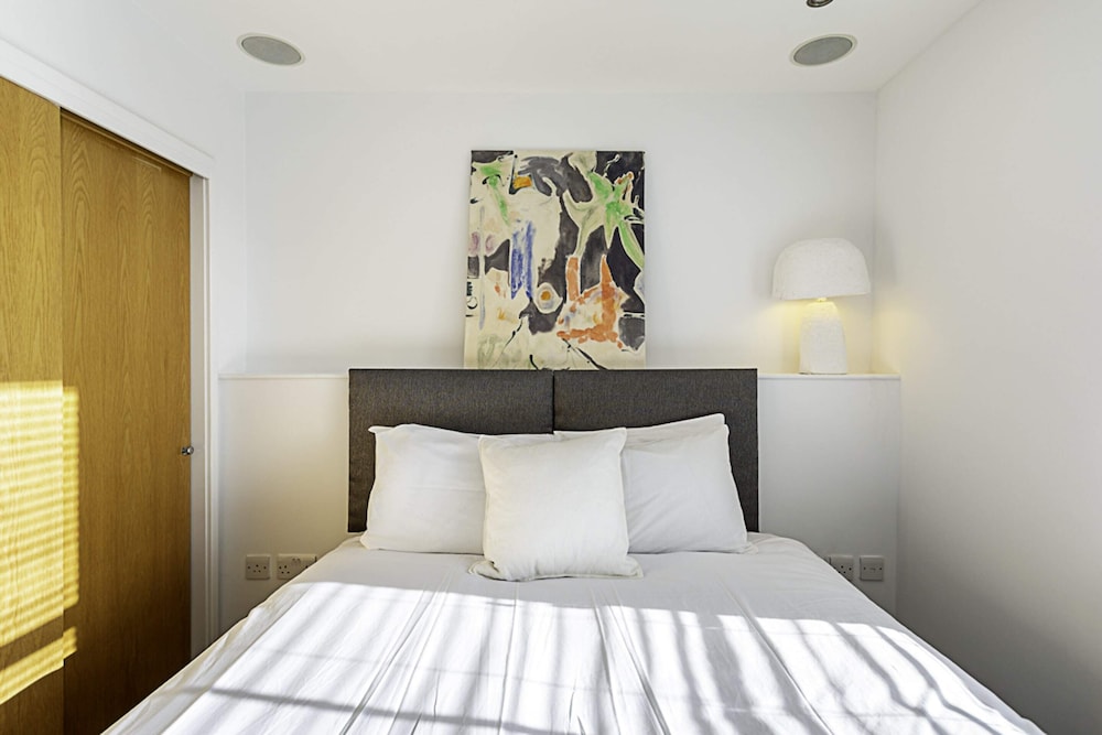 Elegant 3 bed Apartment in Earls Court