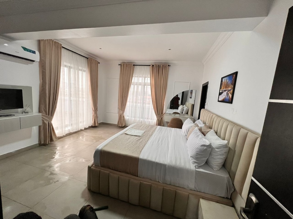 Lux Ocean View Penthouse Apartment