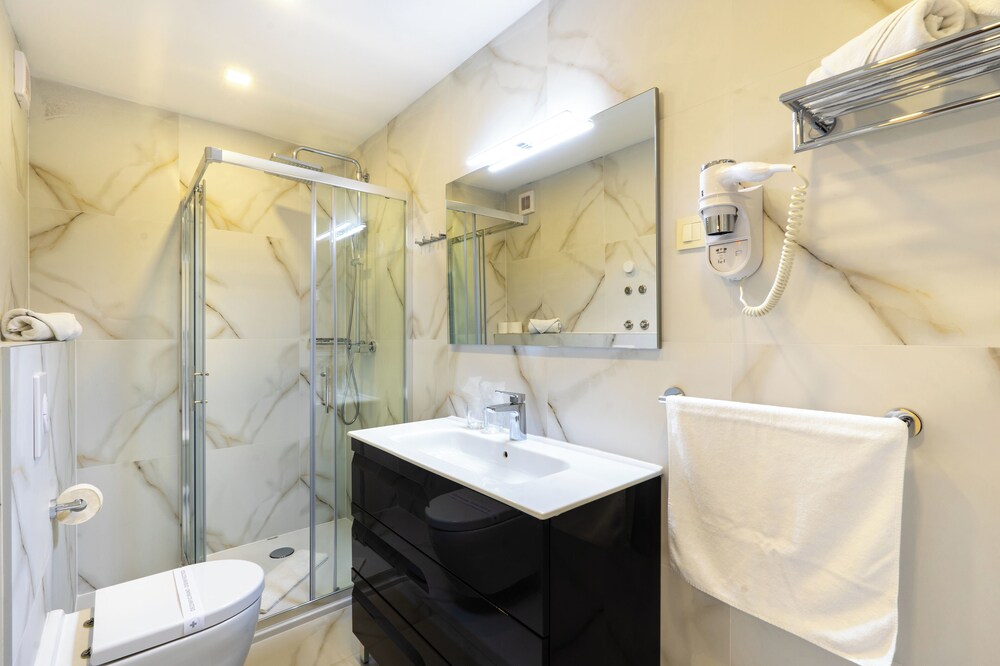 Luxury Penthouse Apt on beach Makarska