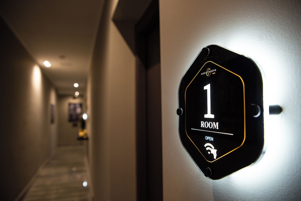 Karma6Rooms