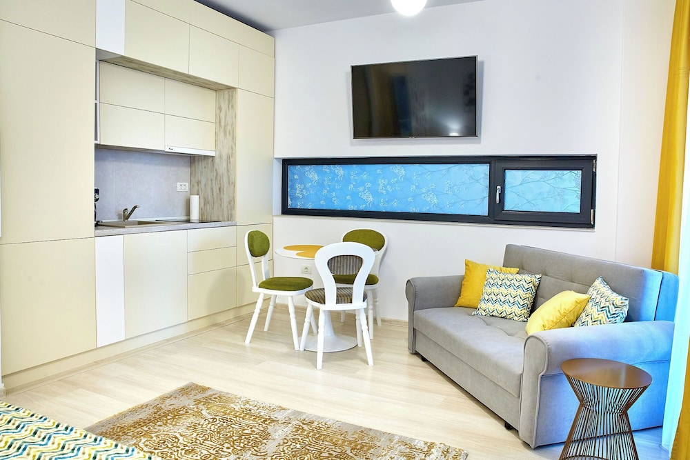 Golden Studio