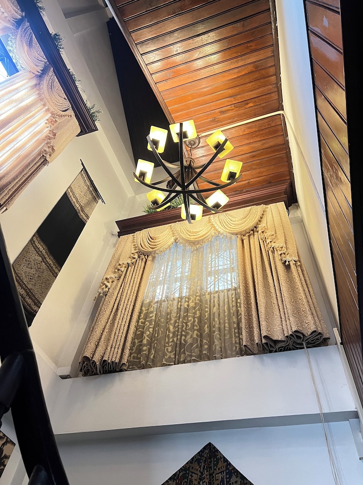 Luang Prabang Bakery & Guest House