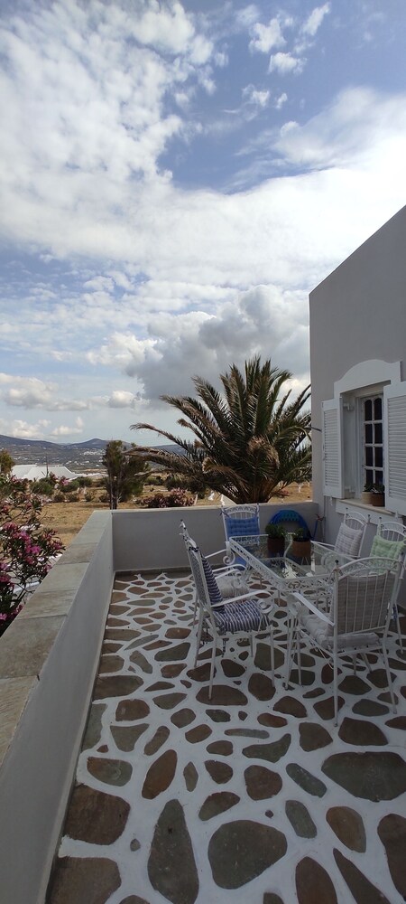 Zephyrus Sunset House
