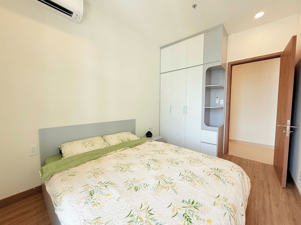 Homie's The Glory Apartment
