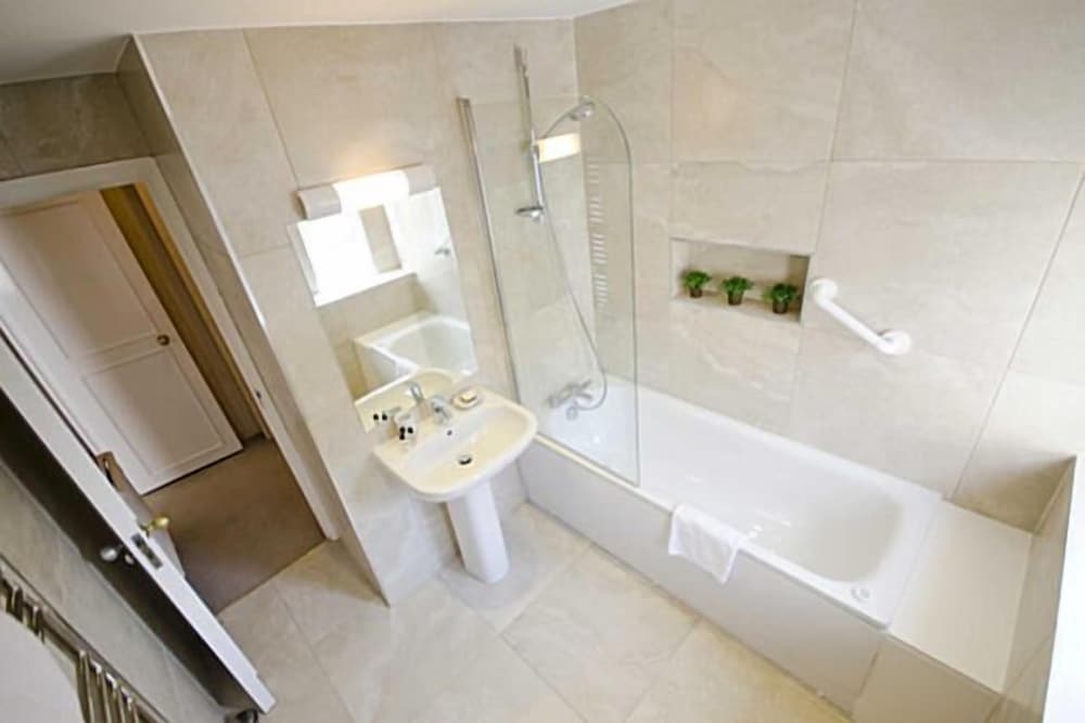 Nell Gwynn House Apartments