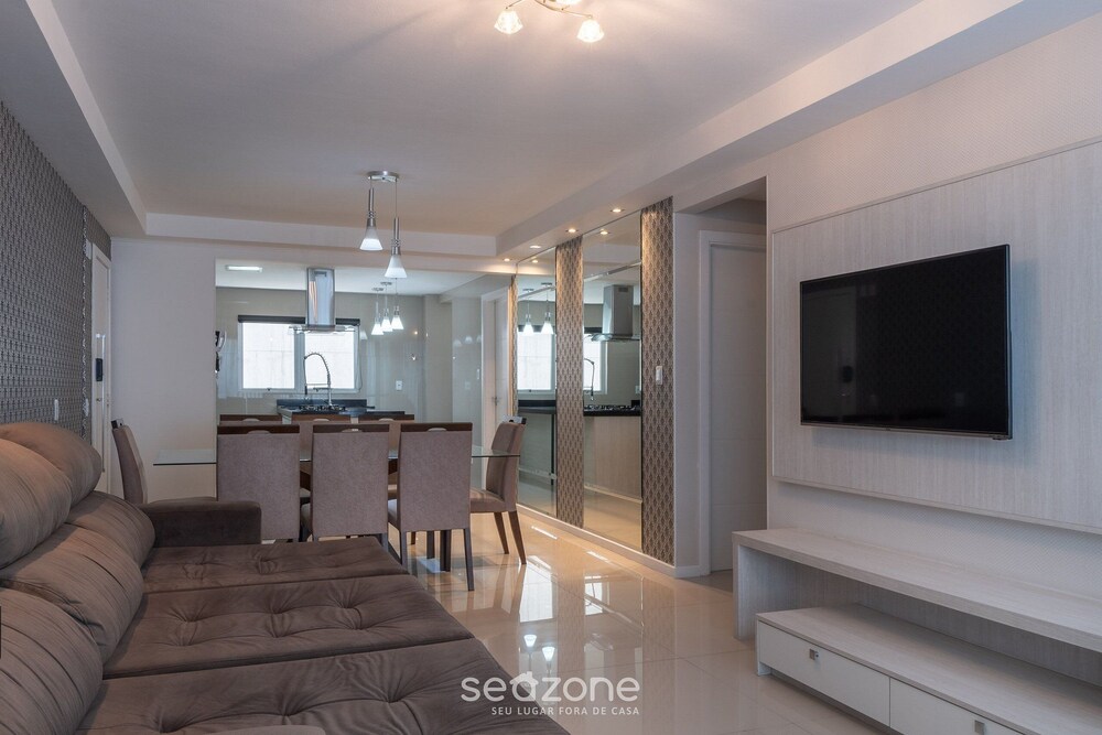 3BR apt 110m to Beach, Near BC Sights Drb0205