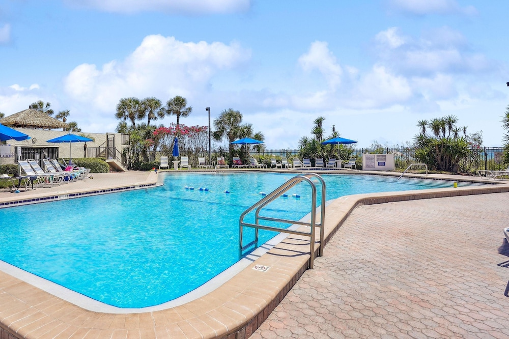 Ocean Sands 1-708