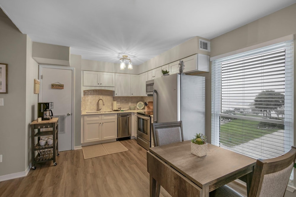 The Cove 205b