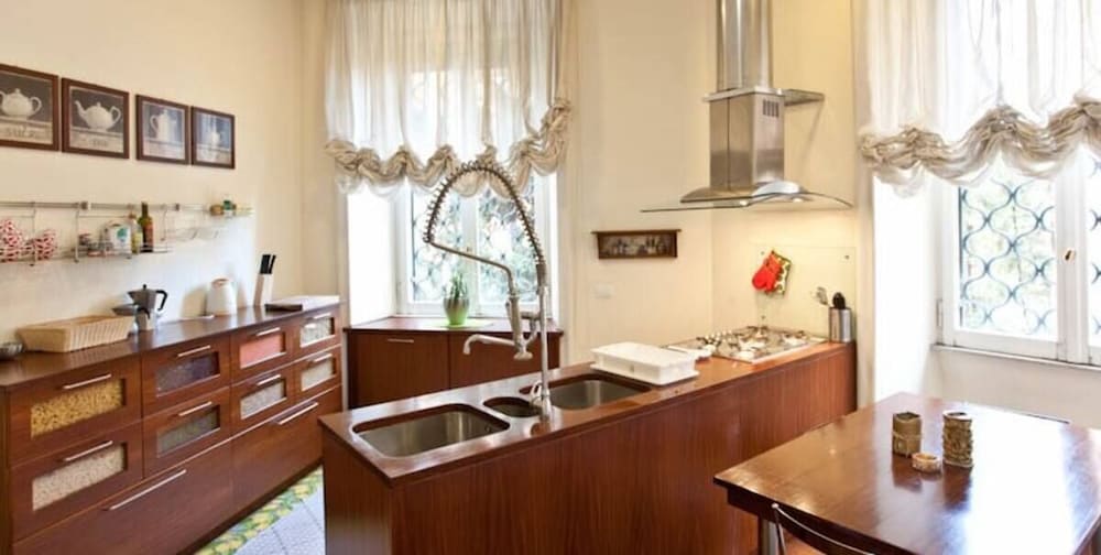 Holiday House Belle Arti