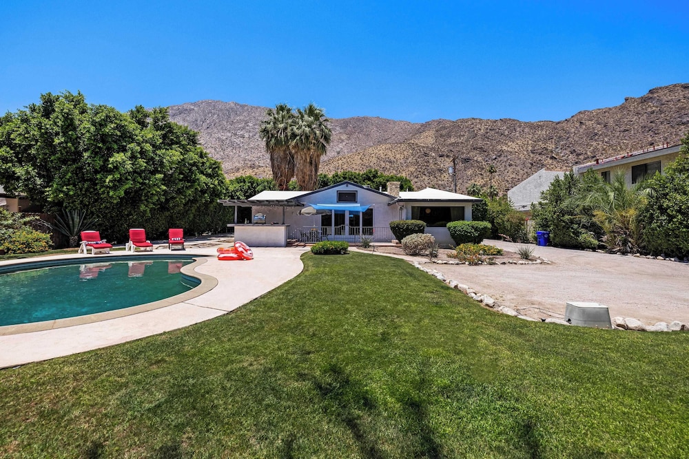 Dandelion by Avantstay Pool, 0.2mi to Downtown!