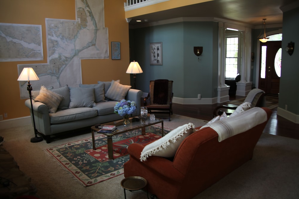 The Inn on Bath Creek