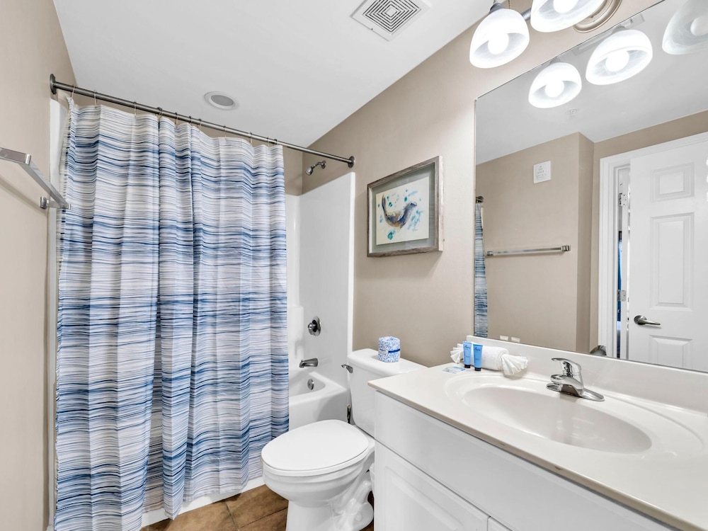 Majestic Beach Towers 2-1608