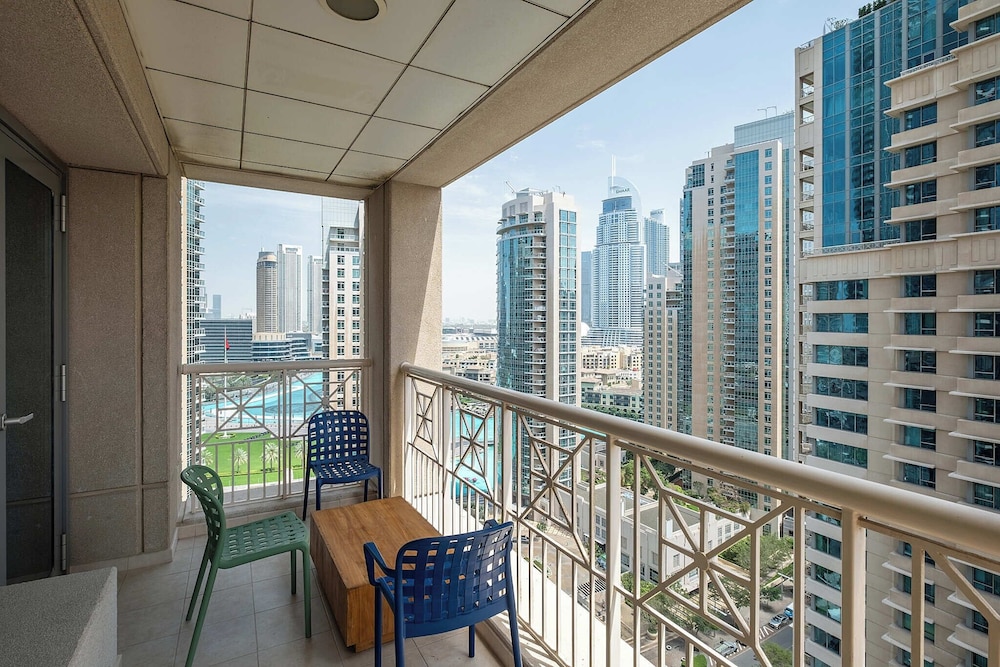 Bellavista - Elegant -2BR -Fountain View