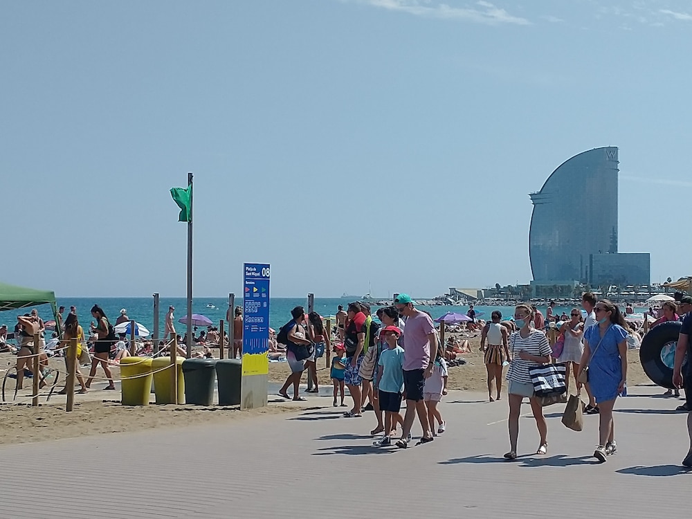Lovely Flat In Barceloneta Near Sea