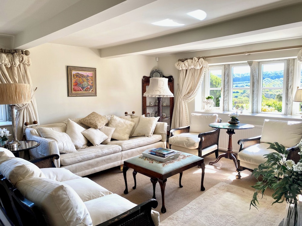 Woodlea Cottage