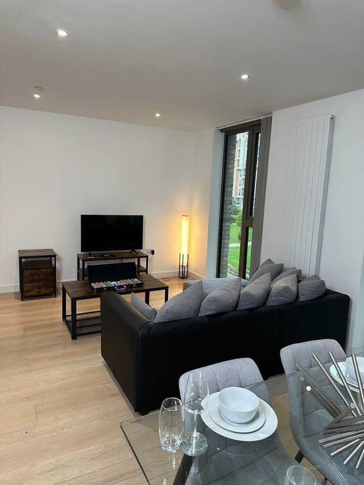 Impeccable 1-bed Apartment in London