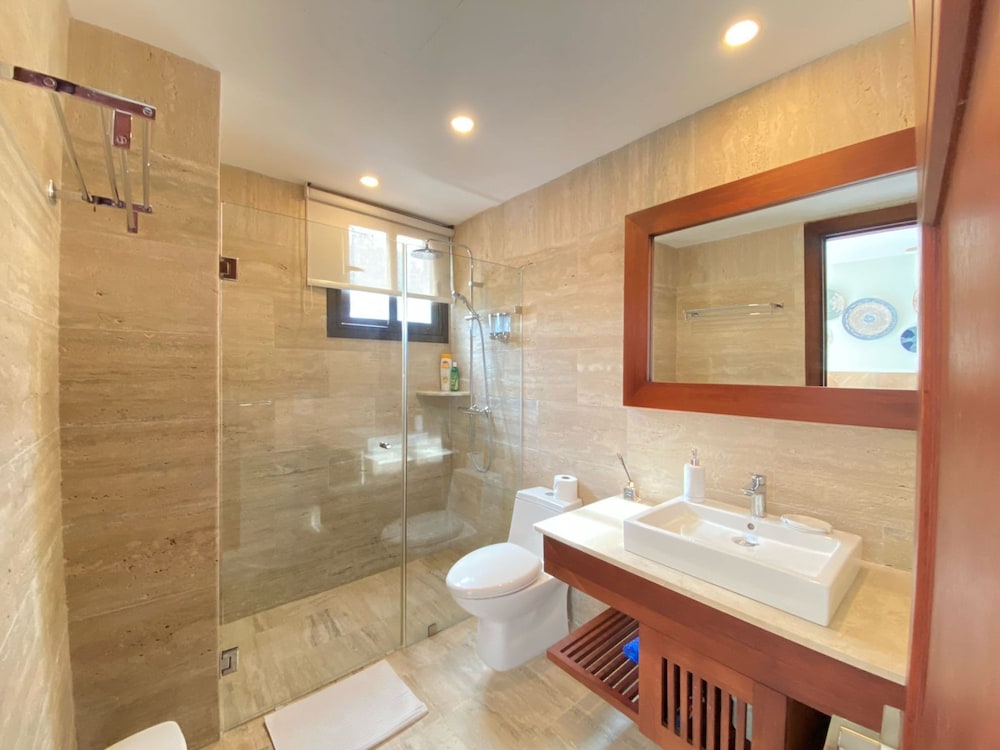 2BR 6 Guest Balcony in Portillo Close to Beach