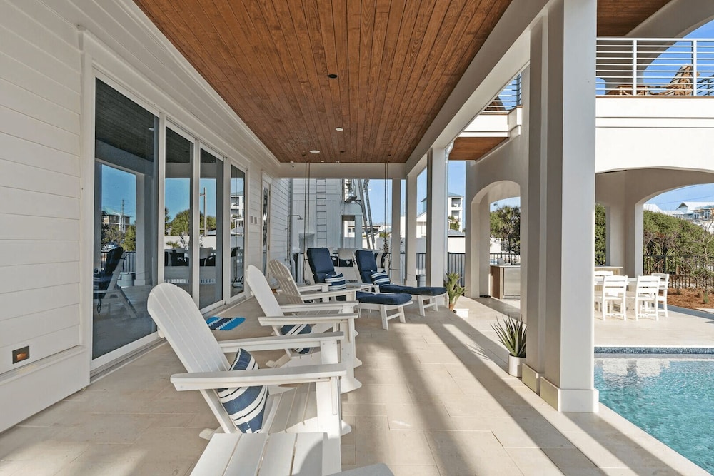 30A Beach Getaway by Avantstay Gulf Views + Pool Golf Cart + Bonfires