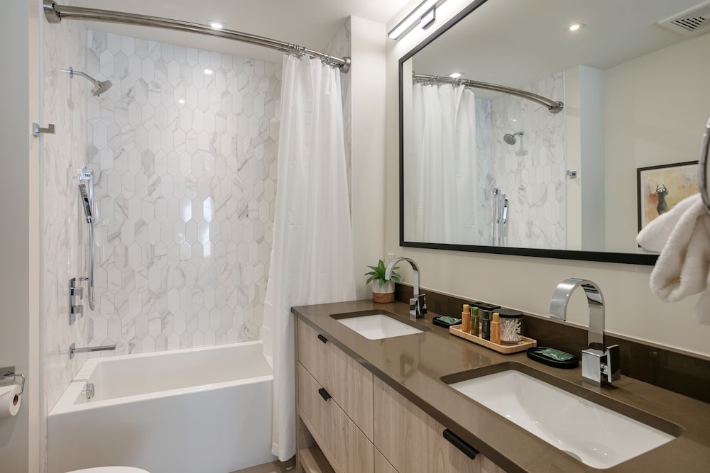 201 - Four Bedroom Argent 4 Condo