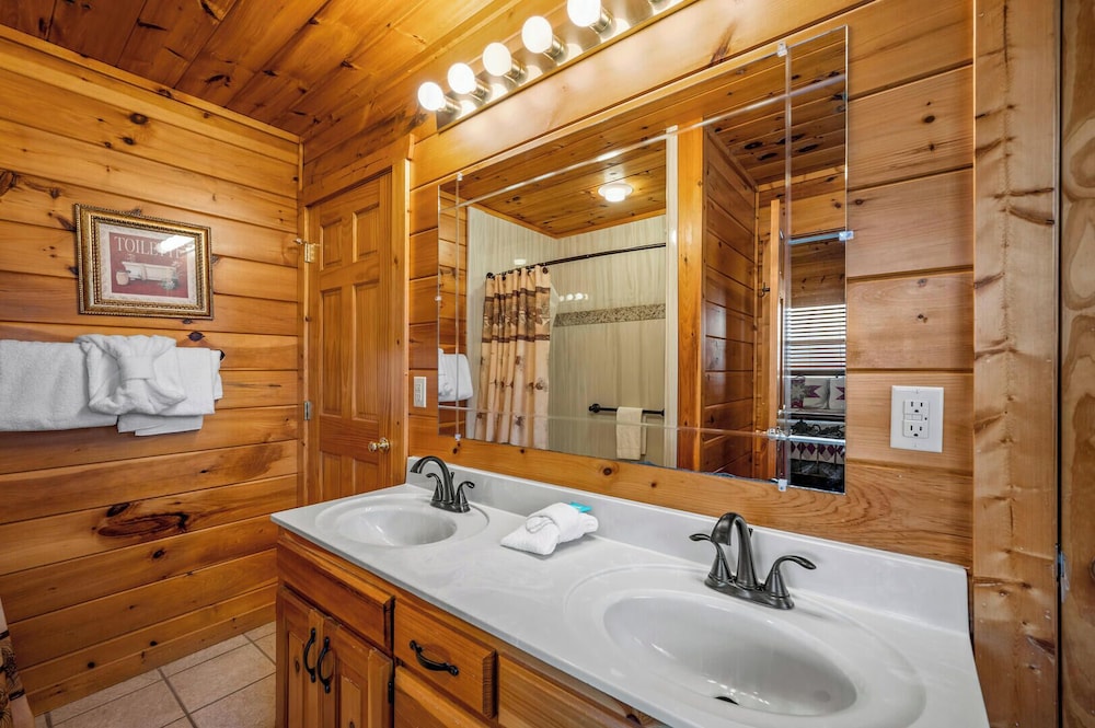 Lookout Lodge