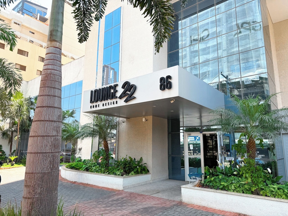 STAY Lounge 22