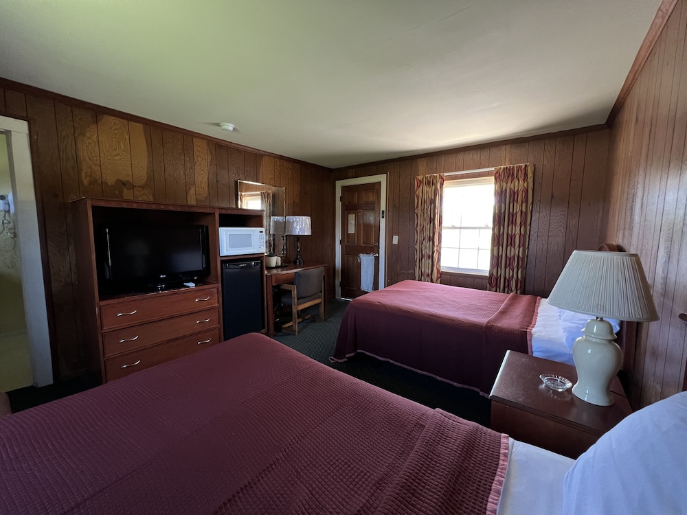 Relax Inn By OYO Natural Bridge I-81