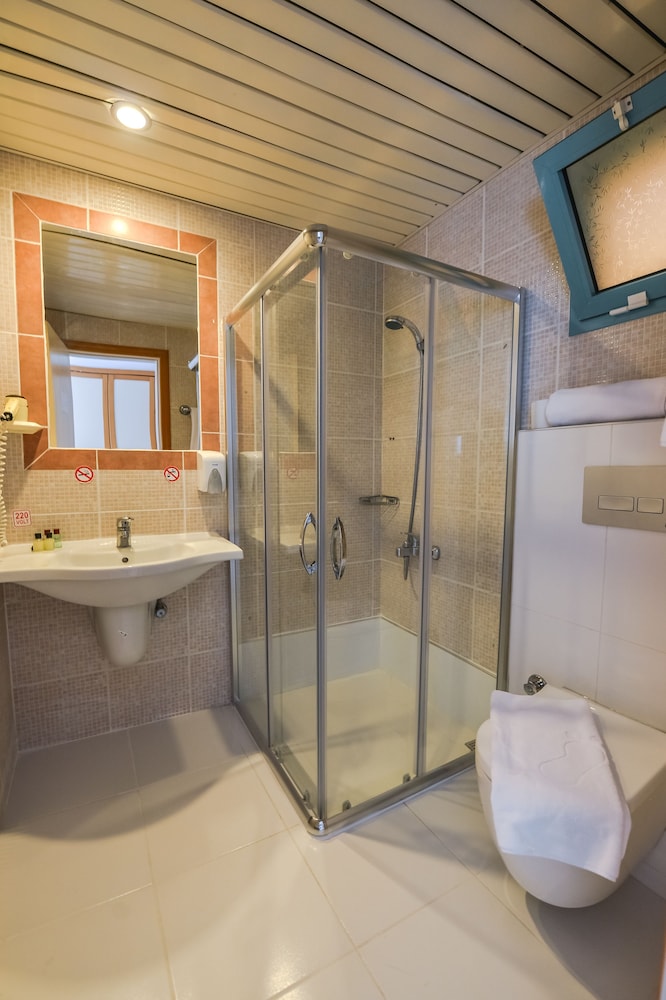 Rebin Beach Otel - Image 35