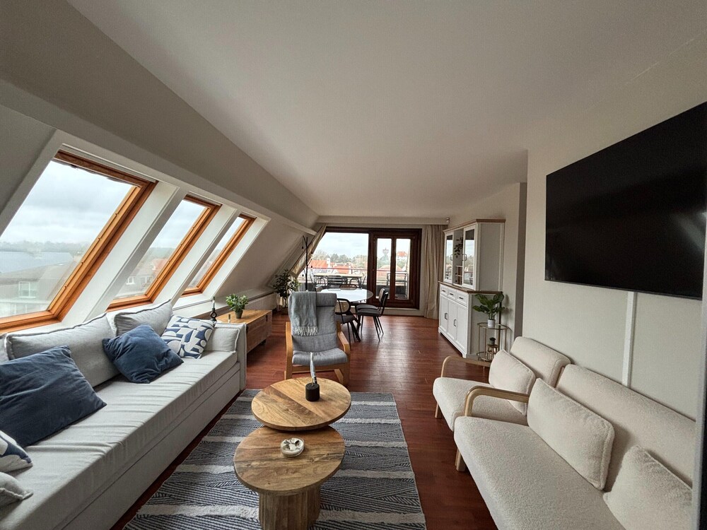 Penthouse in De Haan With Sea View