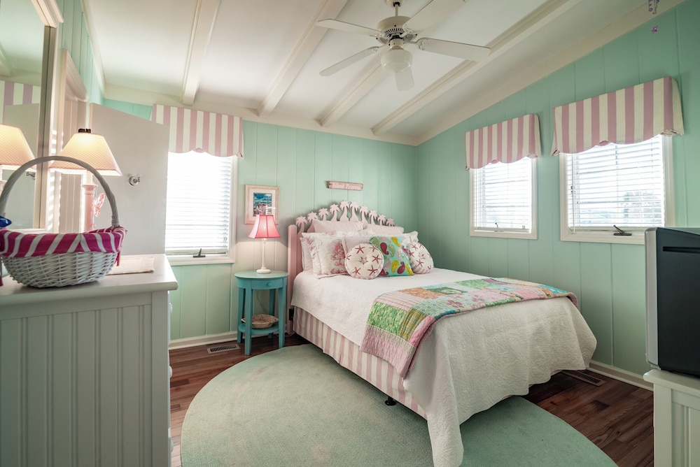 Lachicotte Vacation Rentals